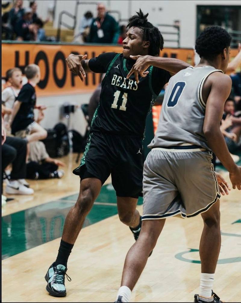 Floor general — calling the play